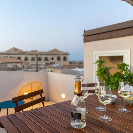 Apartment La Terrazza Sull'antico Mercato Di Ortigia *