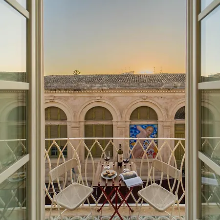 Apartment La Terrazza Sull'antico Mercato Di Ortigia Syrakus