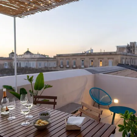 La Terrazza Sull'antico Mercato Di Ortigia * Syrakus