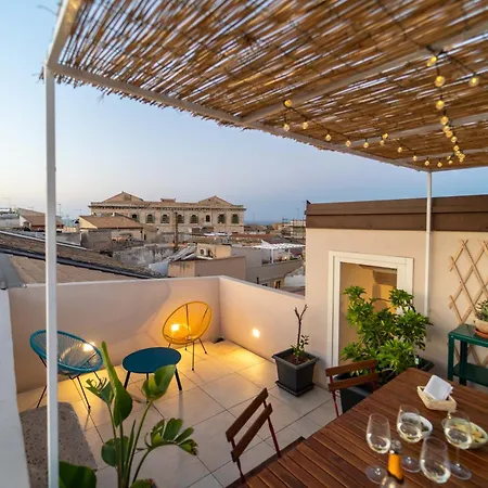 La Terrazza Sull'antico Mercato Di Ortigia Apartment *
